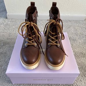 Never worn - Madden Girl Kentt Lace-up Hiker Ankle Boot - Brown 7.5